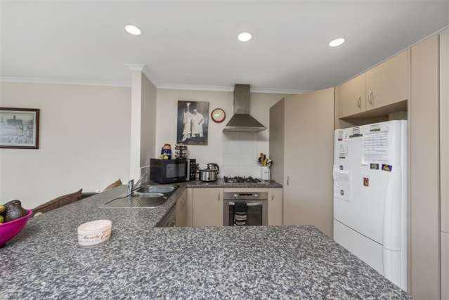 36/19 Glencarron Place Bethlehem_3