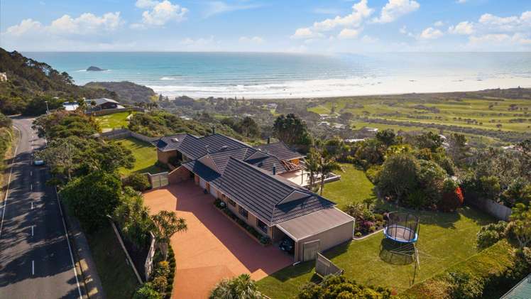 175 Oaia Road Muriwai Beach_46