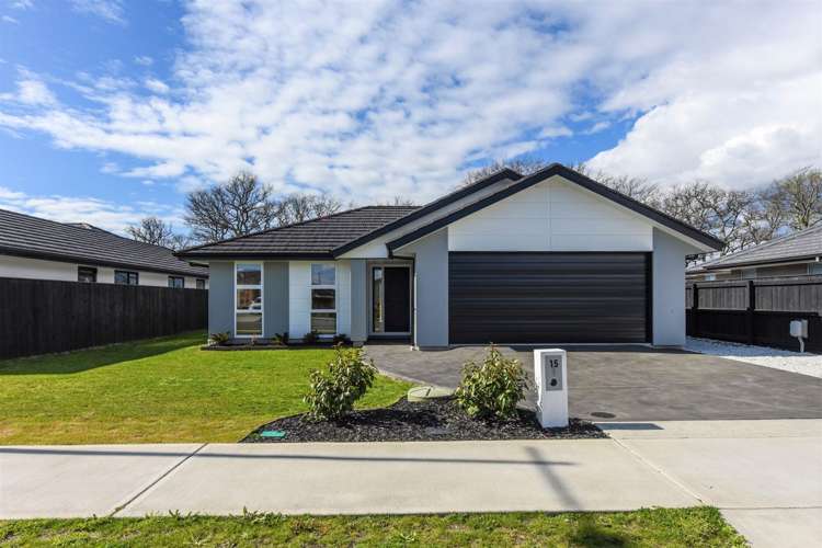 15 Oakdale Grove Richmond_1