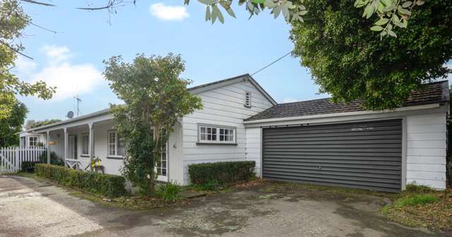 CENTRAL RETRO RENOVATOR