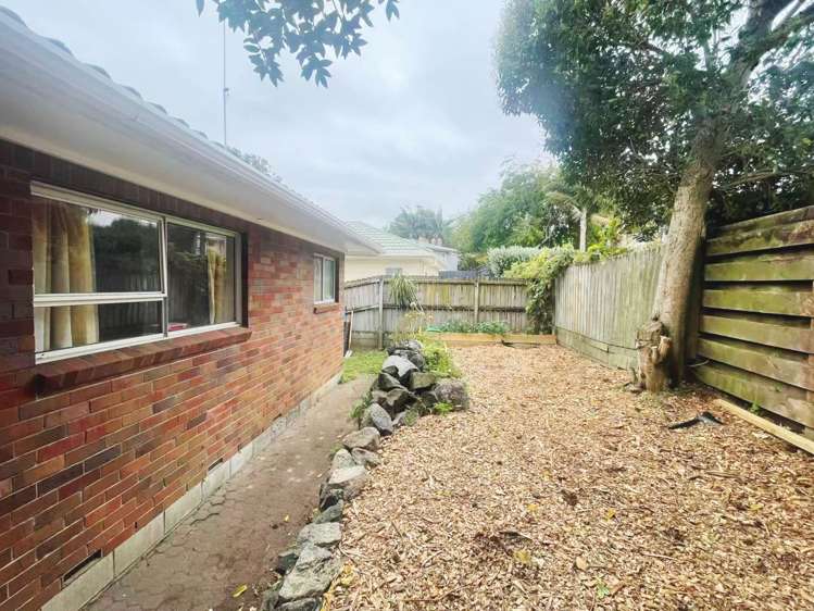 8A Boys Place Pakuranga Heights_11