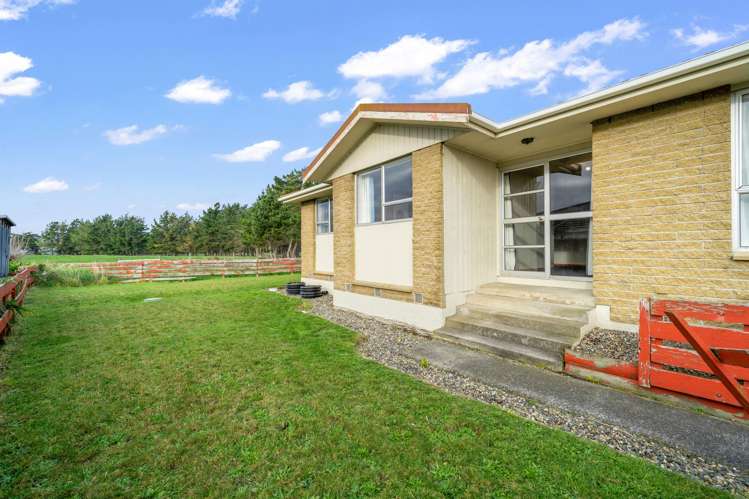 32 Ottrey Street Clifton_27