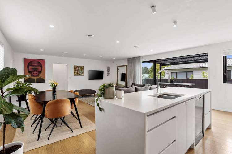 17 Langton Road Stanmore Bay_9