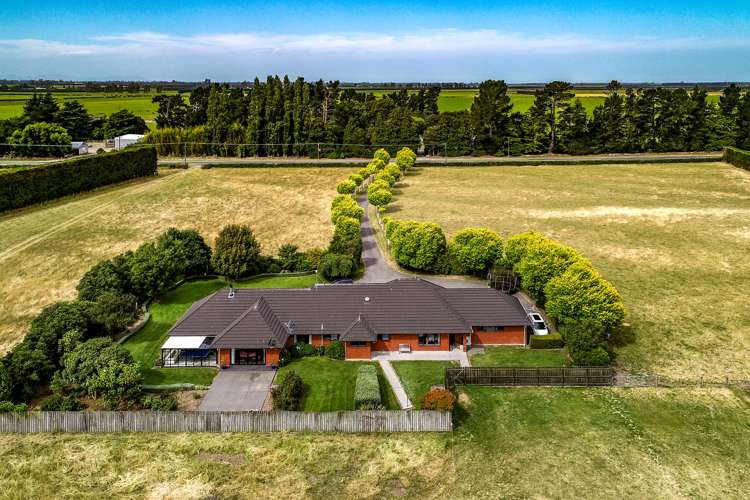 1495 Telegraph Road Darfield_23