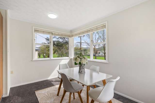 220 Waddington Drive Naenae_2