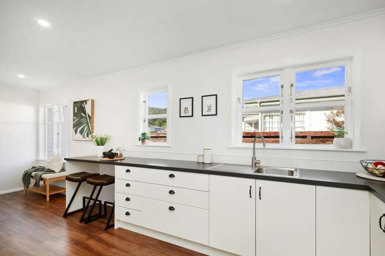 28a Glen Road Stokes Valley_10