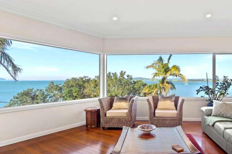 108 Beach Road Onerahi_2