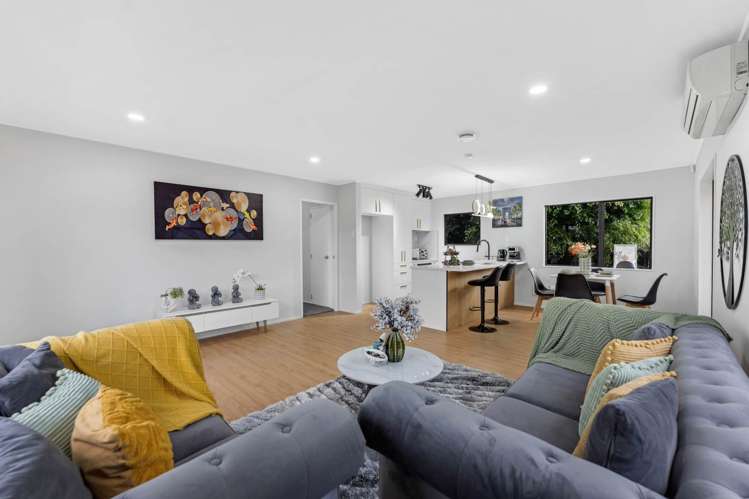18B Glengarry Road Glen Eden_13