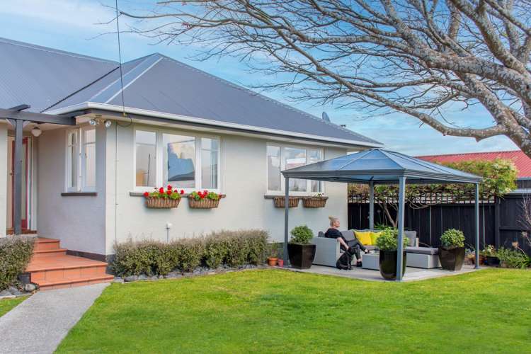 19a Pemberton Crescent Greerton_12