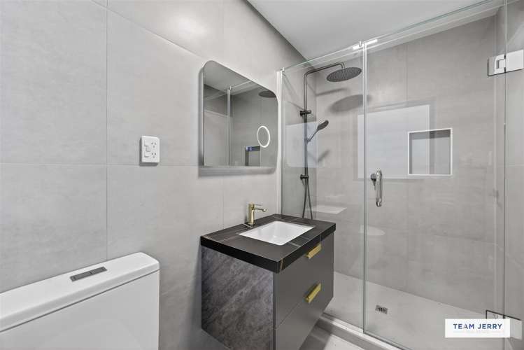 27 Jandell Crescent Bucklands Beach_19