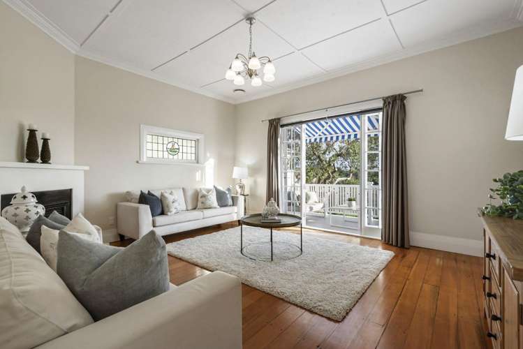 54 Wairoa Road Narrow Neck_2