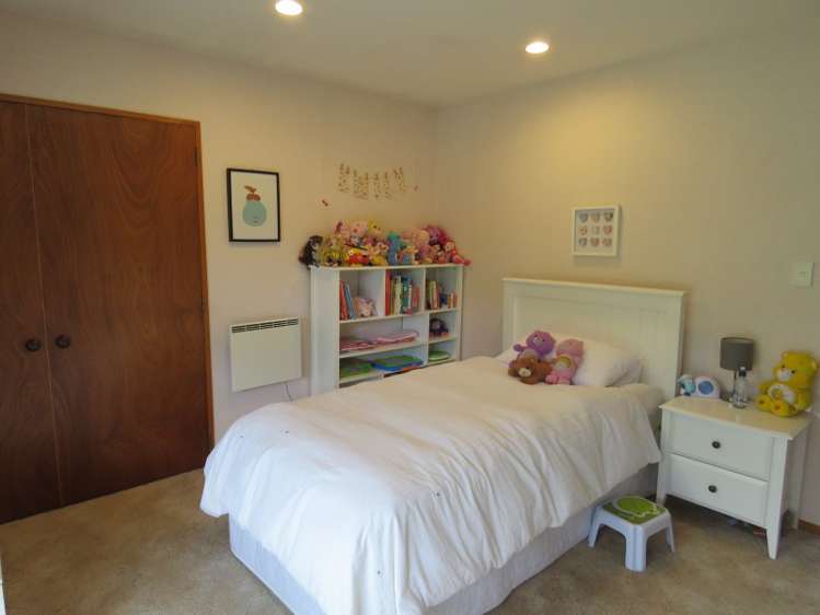 29 Mitcham Road Allenton_12