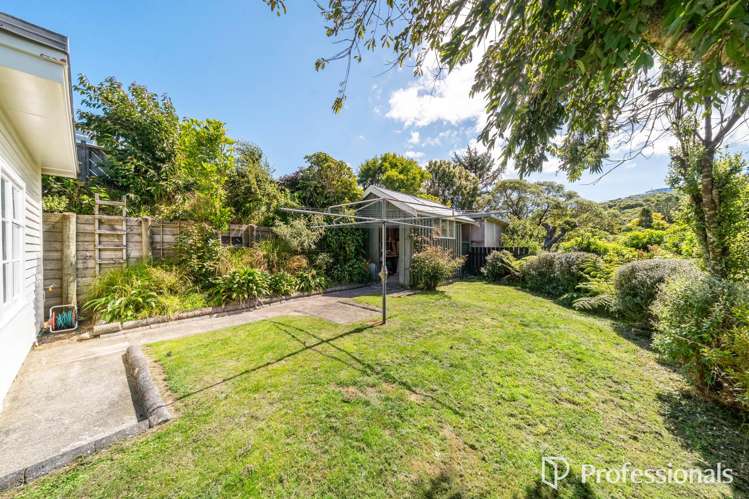 6 Te Whiti Grove Korokoro_21