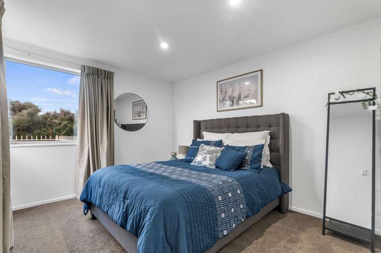 22 Henley Green Northwood_8