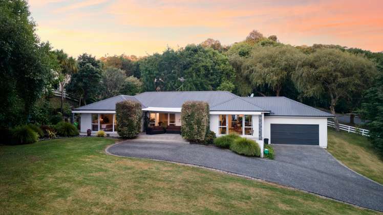 28 Landing Road Titirangi_0