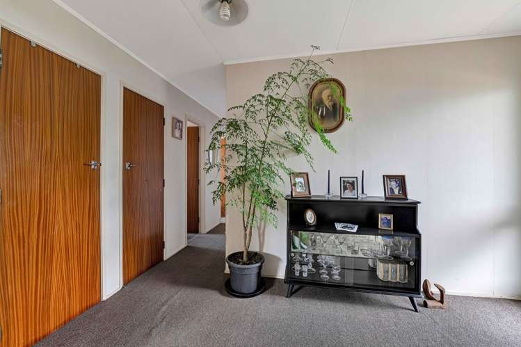 152 Brecon Road Stratford_8