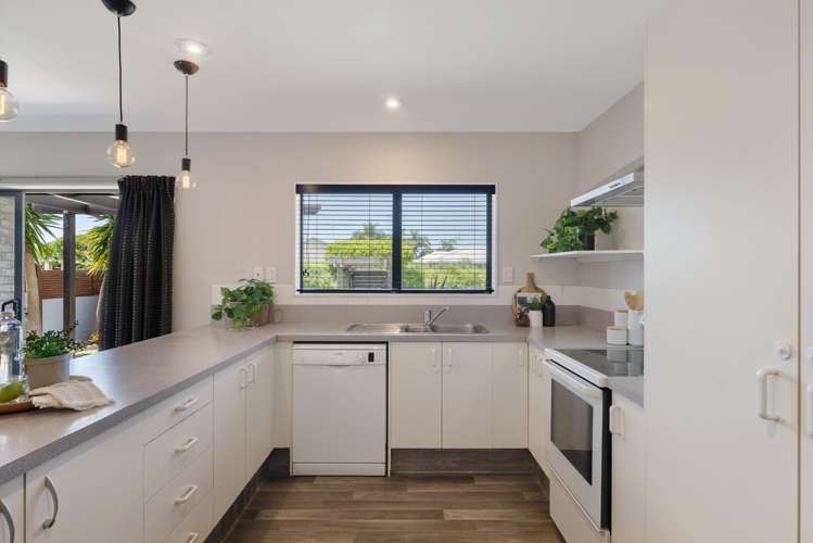 71 Romana Crescent Papamoa_10