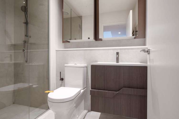 2102/10 Commerce Street Auckland Central_12