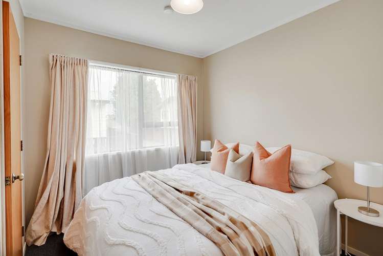 76A Kahikatea Drive Melville_19