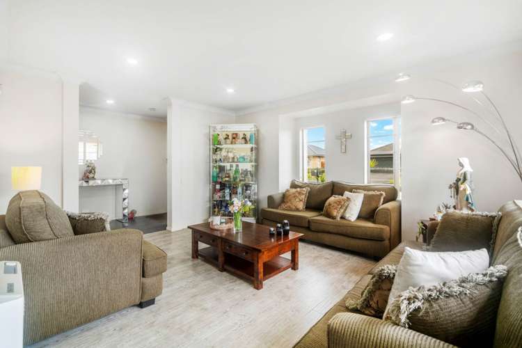 13 Aberdeen Crescent Wattle Downs_5