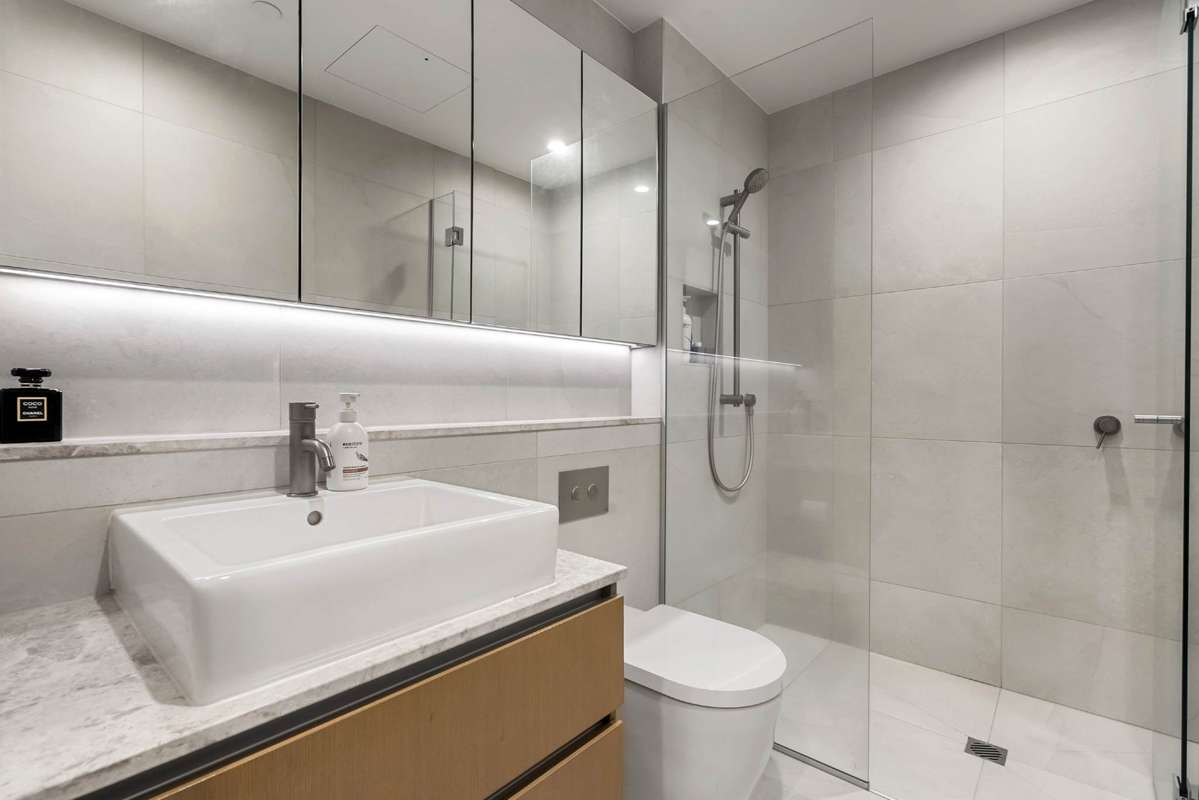 9/236 Kepa Road_3