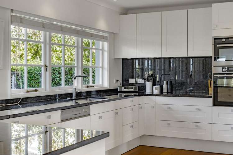 94 Orakei Road Remuera_12