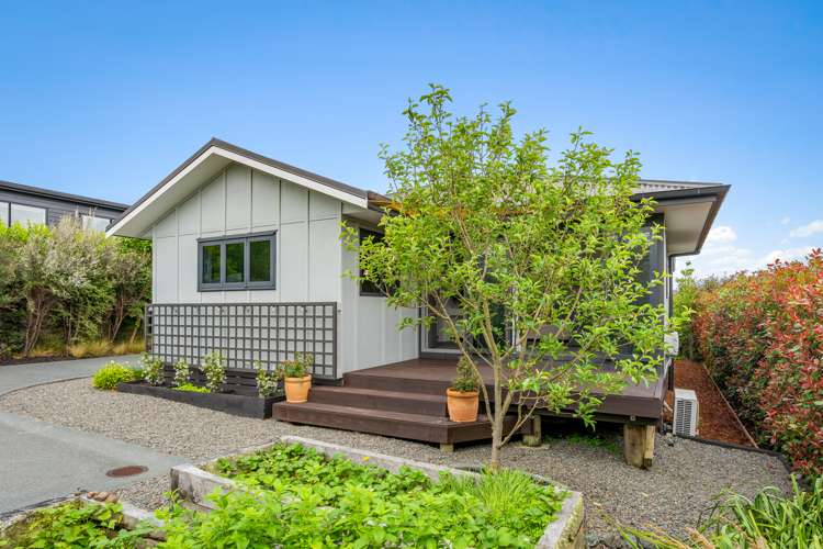6 Laly Haddon Place_0