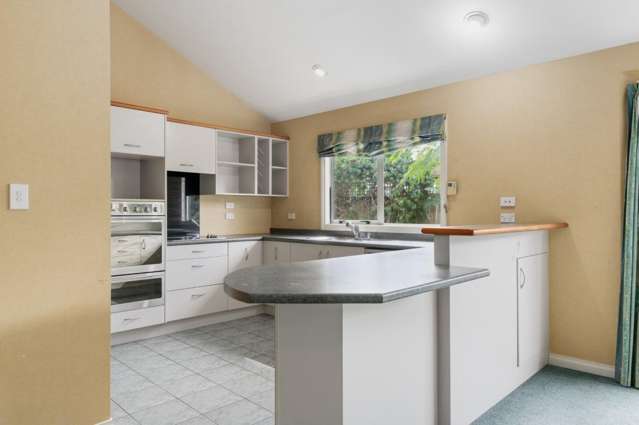25 Dixon Road 2742_4