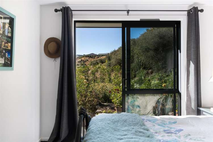 17 Sandford Terrace Lower Shotover_15