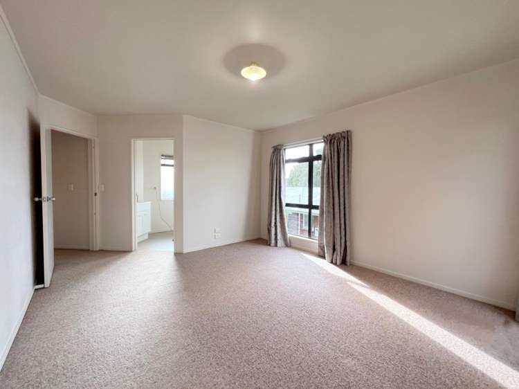 84B Hillcrest Road 1076_9