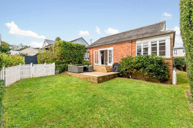 15 Range View Road Mount Albert_13