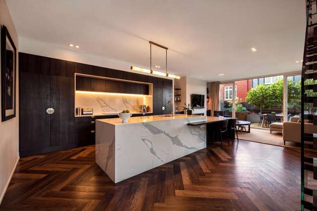3/130 Office Road Merivale_1