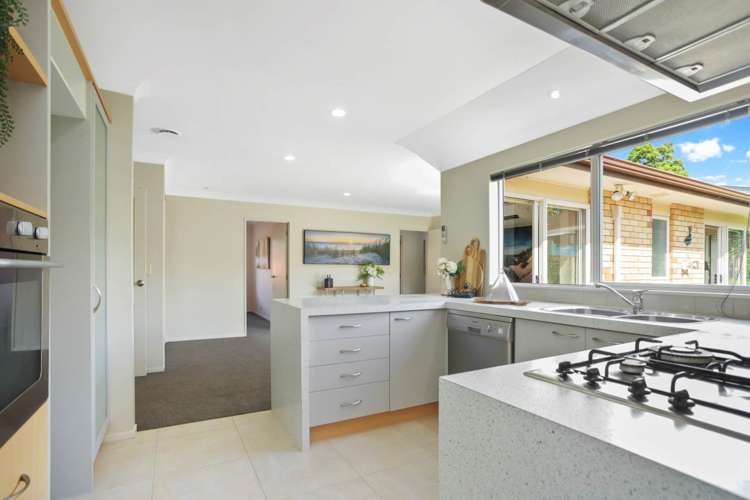 22 Belfry Place Wattle Downs_8