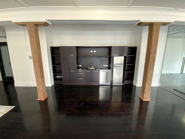 Suite 402/8 Commerce Street Auckland Central_5
