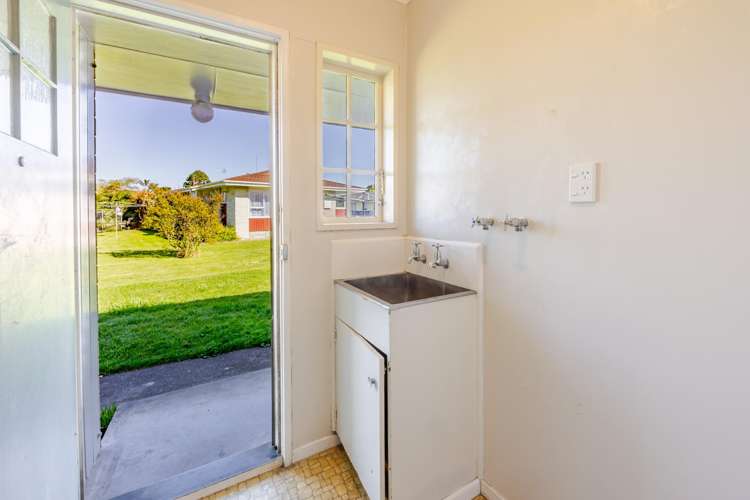 10 Oxford Street Taradale_10