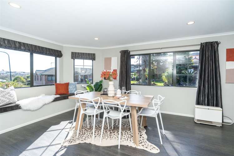 8 Pointon Glade Grandview Heights_10