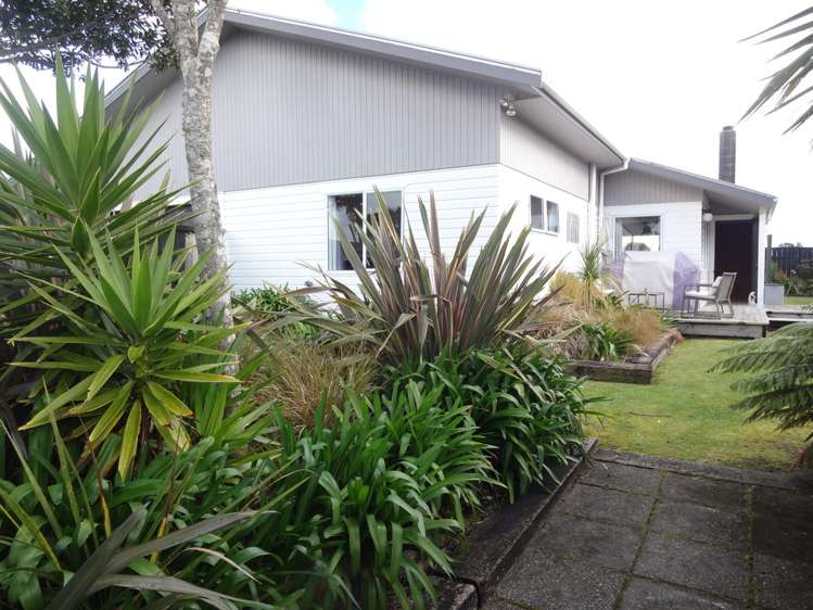 7 Martin Place Carters Beach_17