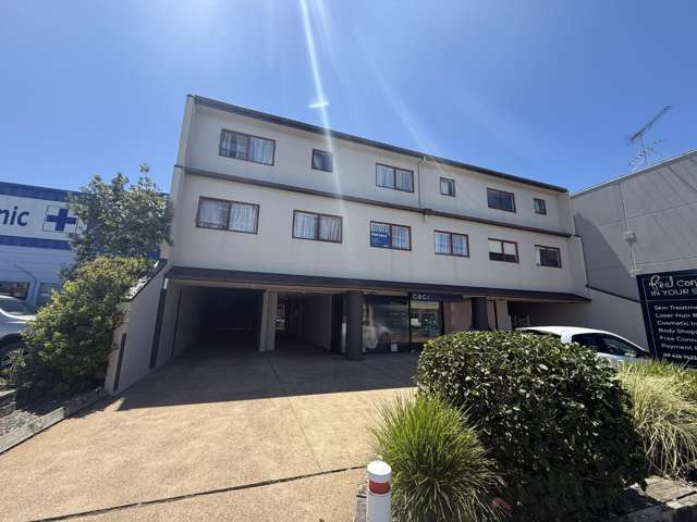 3 Bedroom Apartment in the Heart of Orewa