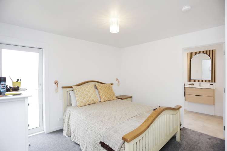 50 Albert Street St Clair_20