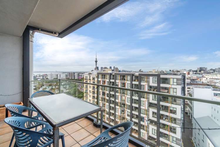 8d/8 Howe Street Freemans Bay_14