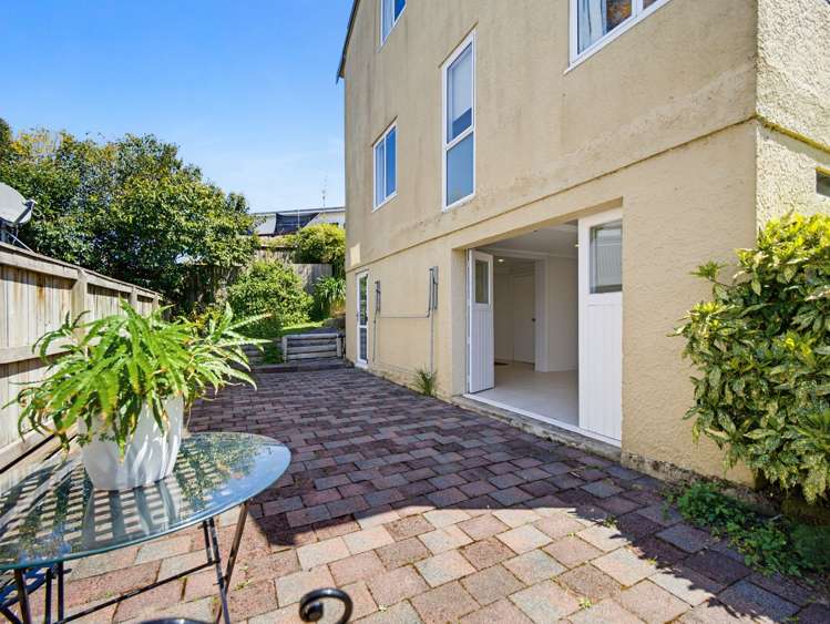 8 Withers Road_4