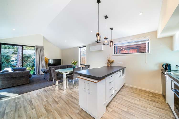 19 Lauder Street Dalefield/Wakatipu Basin_6