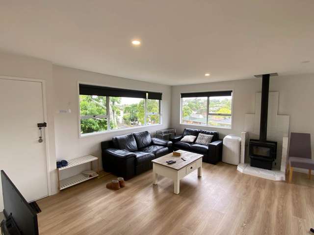 1/28 Mannering Place Hillcrest_1