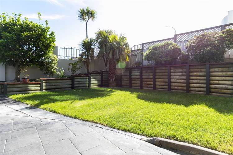 9 Bury Grove Strathmore Park_21