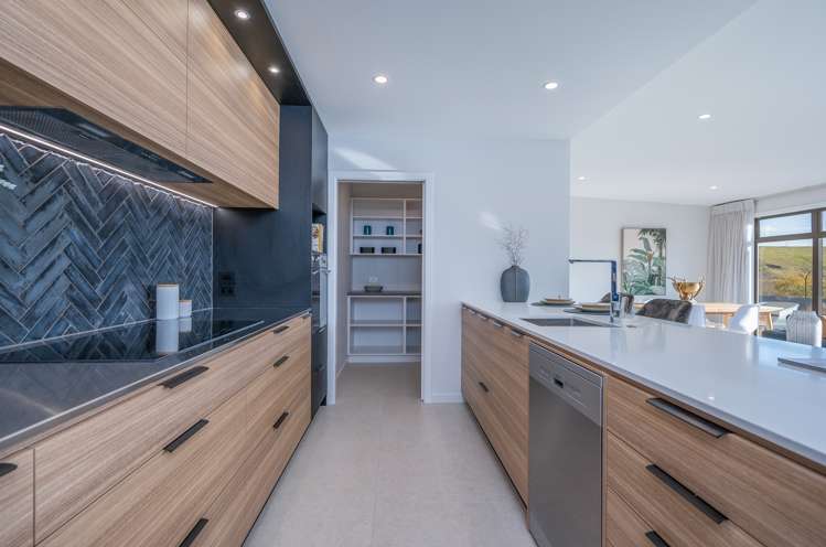 89 Sunningdale Drive Stoke_4