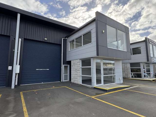 Light filled Industrial - quality office/amenities