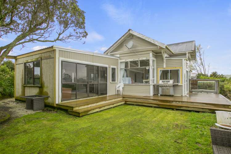 676 Upland Road Egmont Village_2