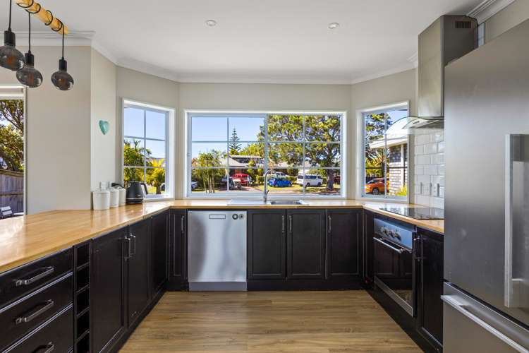 33 Maygrove Drive Orewa_9