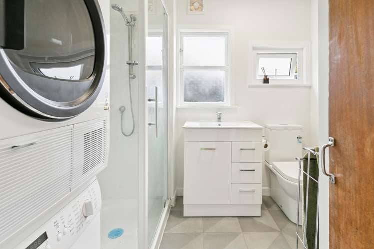 27 Hathaway Avenue Karori_13