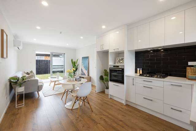 2/7 Rutherford Street Chedworth_2